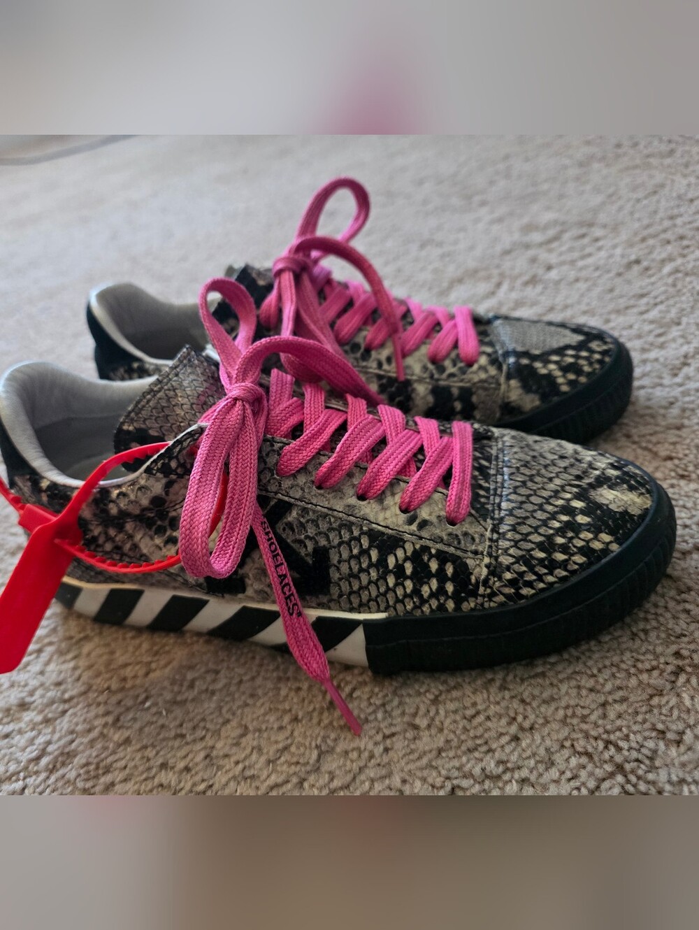 Off-White Vulcanized Arrow Snakeskin Sneakers 38 Sz 8